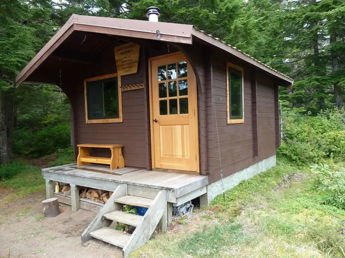 JIMS LAKE CABIN photo 4