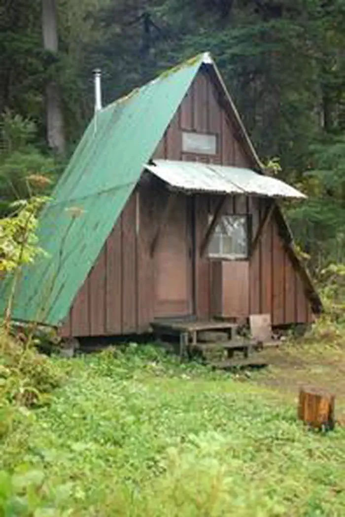 KATHLEEN LAKE CABIN photo 2