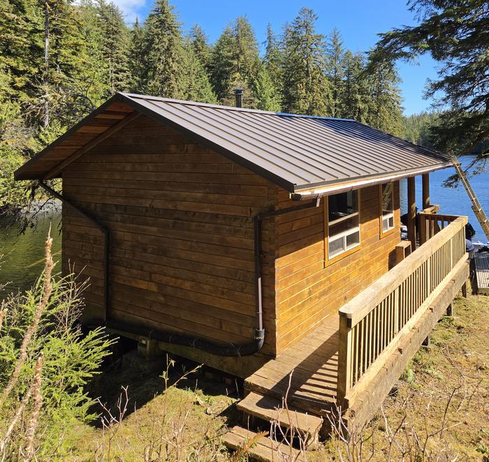KEGAN COVE CABIN photo 3