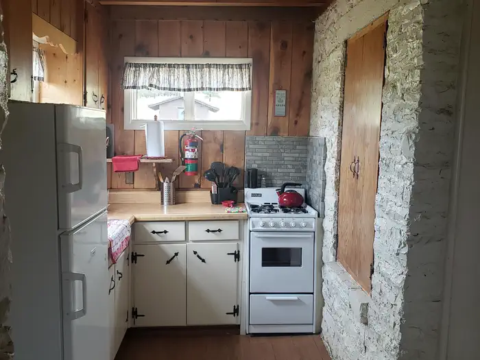 KENDRICK CABIN photo 3