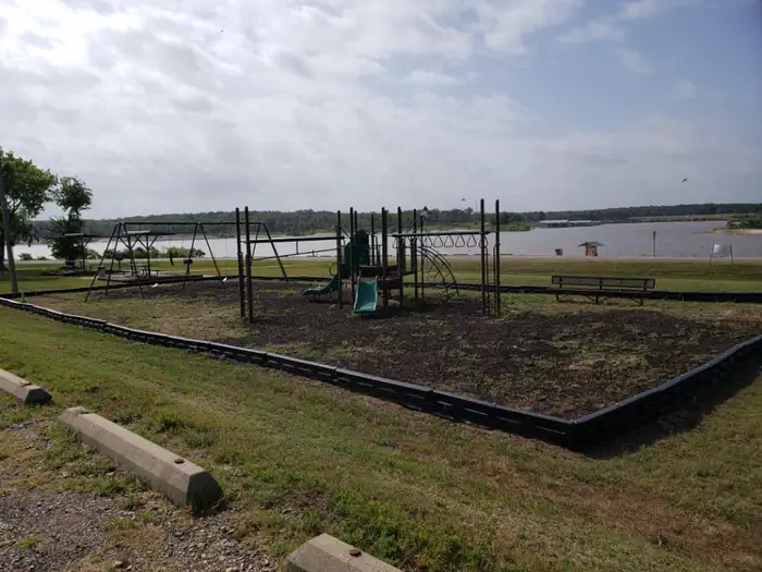 KIAMICHI PARK photo 2