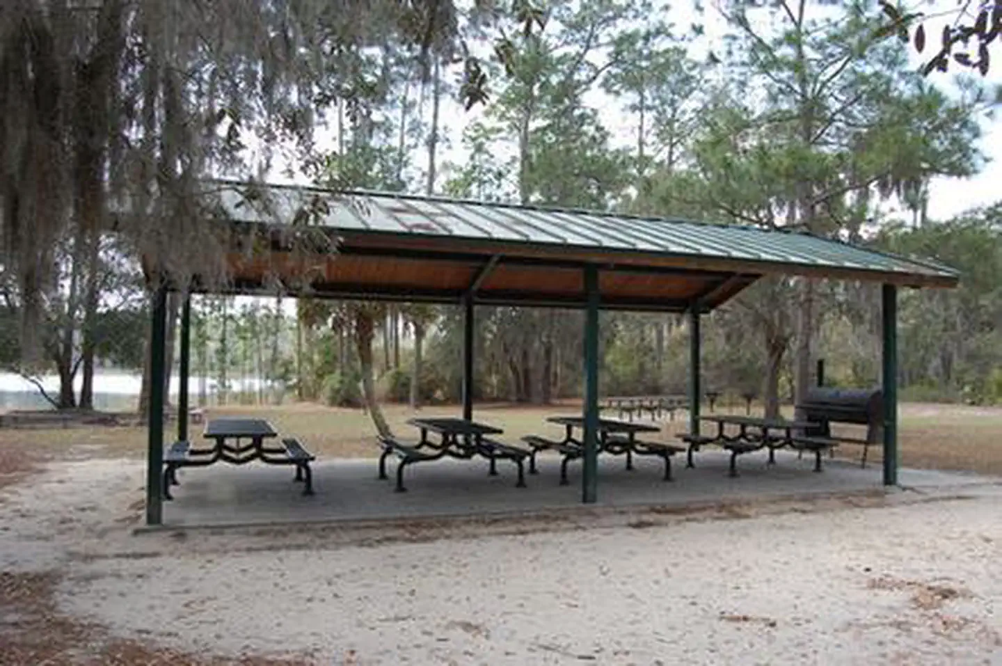 LAKE SHORE GROUP CAMP photo 3