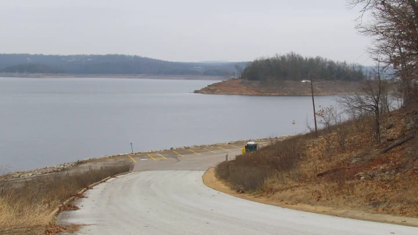 LAKEVIEW PARK photo 2