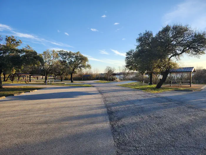 LIVE OAK RIDGE photo 3