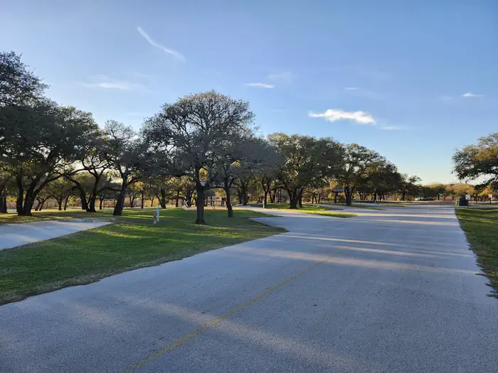 LIVE OAK RIDGE photo 4