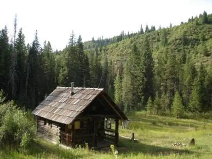 LIZ CREEK CABIN photo