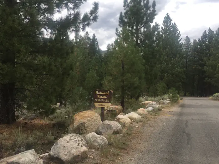 LOWER TWIN LAKES AT BRIDGEPORT photo 2