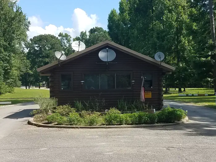 MAGNOLIA RIDGE photo 4