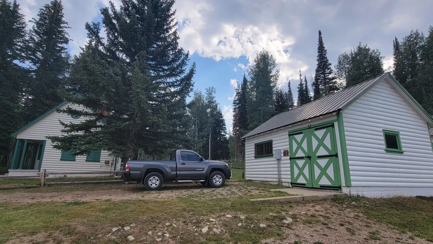 MAMMOTH CABIN photo