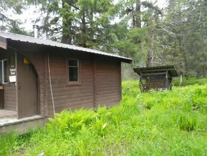 MARTEN LAKE CABIN photo 3