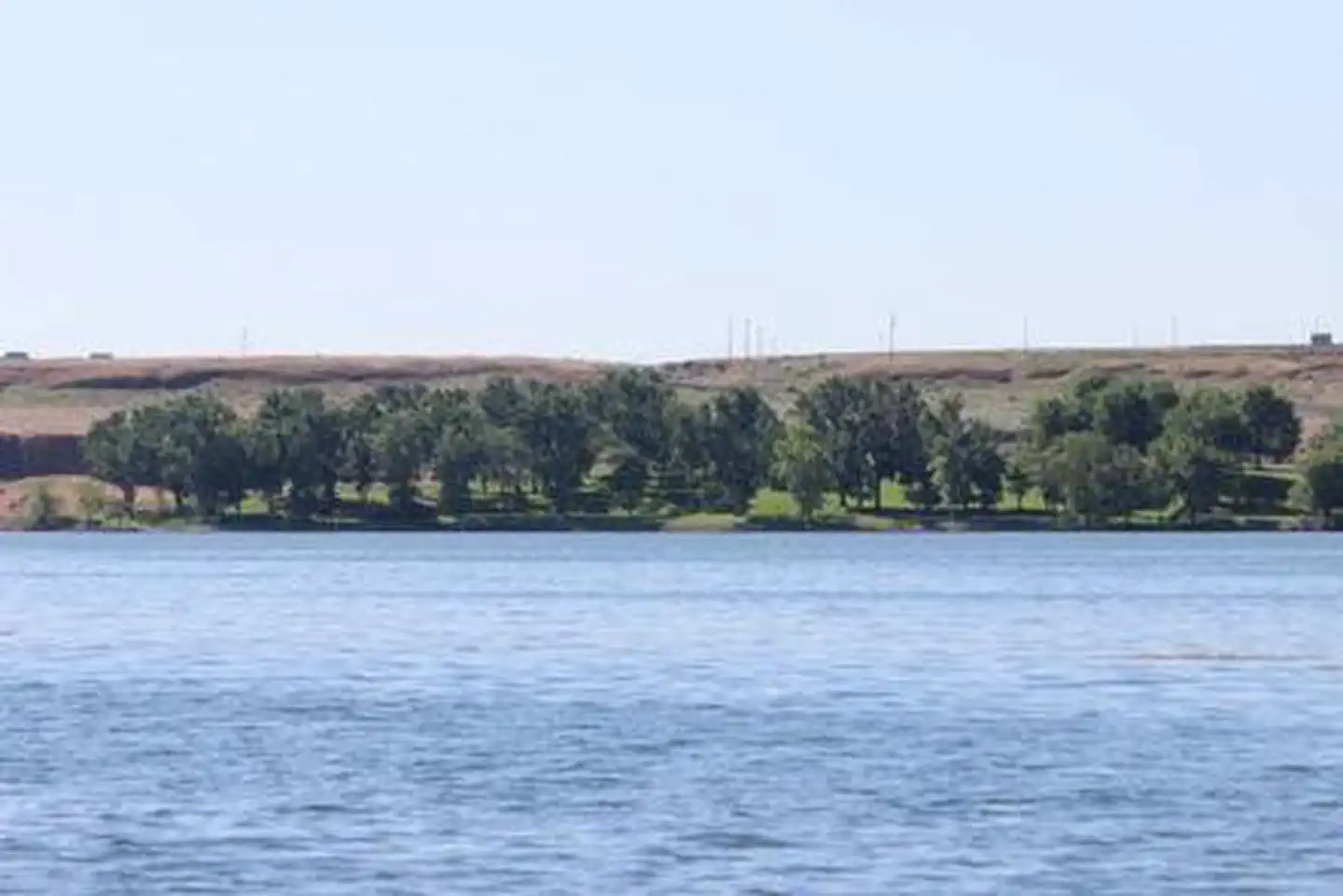 MCNARY BEACH - SOCKEYE SHELTER (OR) photo 4