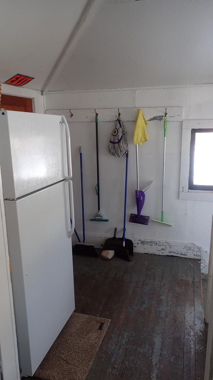 MEYERS CREEK CABIN photo 4