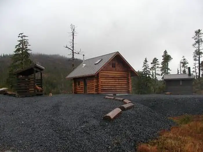 MIDDLE RIDGE CABIN photo 4