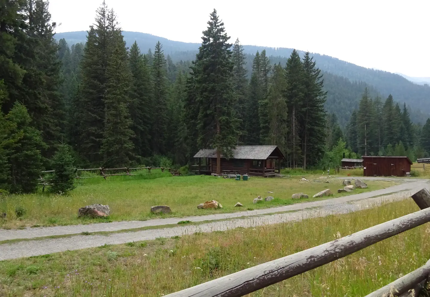 MILL CREEK CABIN photo 3