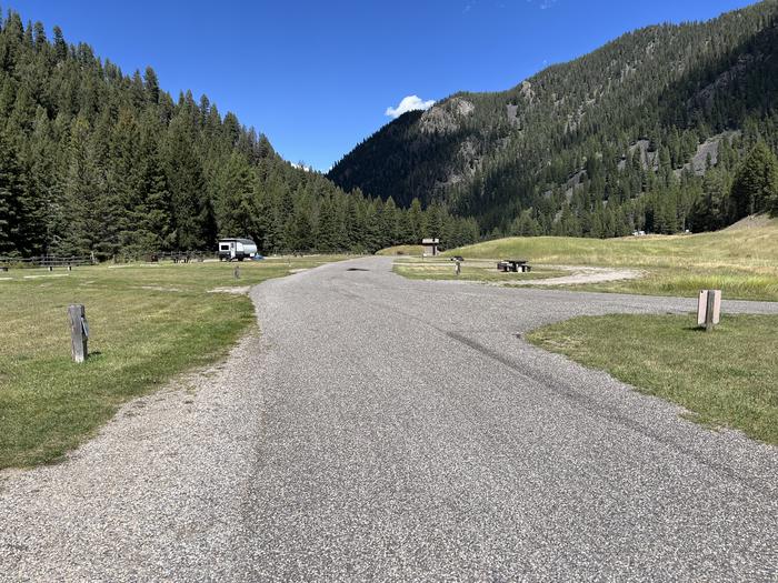 MOOSE CREEK FLAT CAMPGROUND photo 3