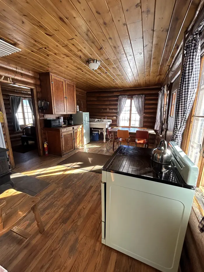 MUDDY GUARD CABIN photo