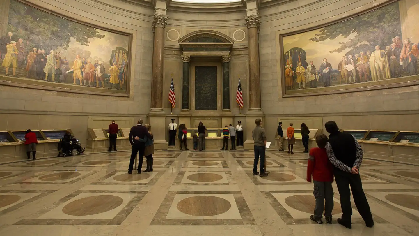NATIONAL ARCHIVES photo
