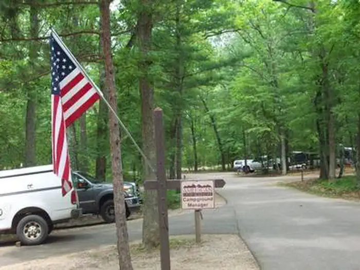 NICHOLS LAKE SOUTH CAMPGROUND photo 2