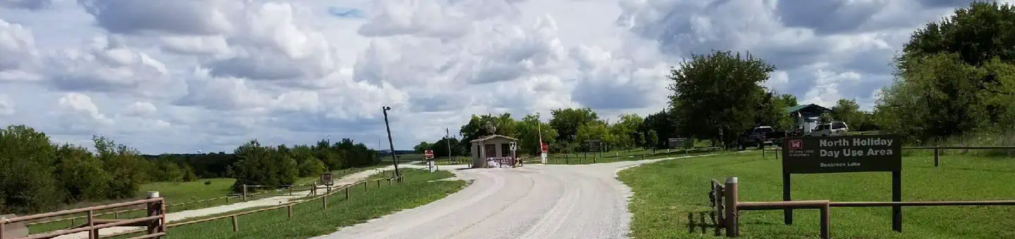 NORTH HOLIDAY PARK photo