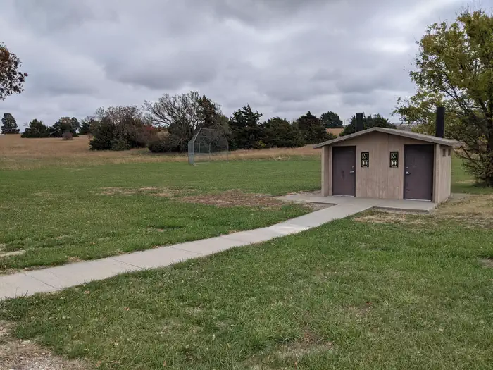 NORTH OVERLOOK PARK (KS) photo 3