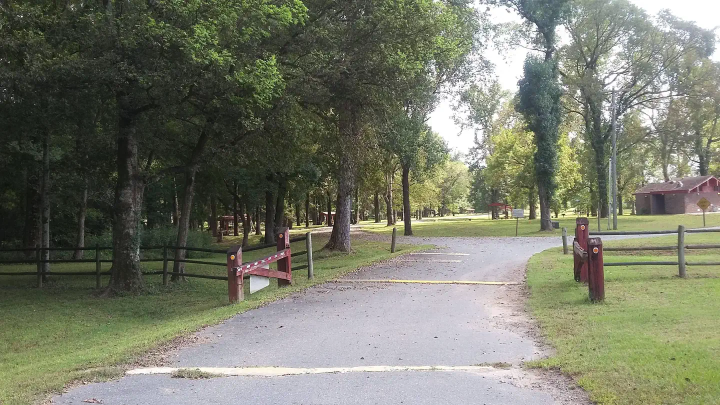 NOTREBES BEND PARK photo 3