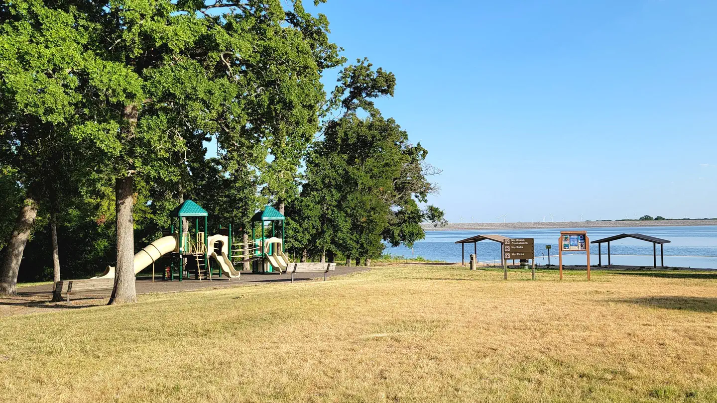 OAK (Navarro Mills Lake) photo 5