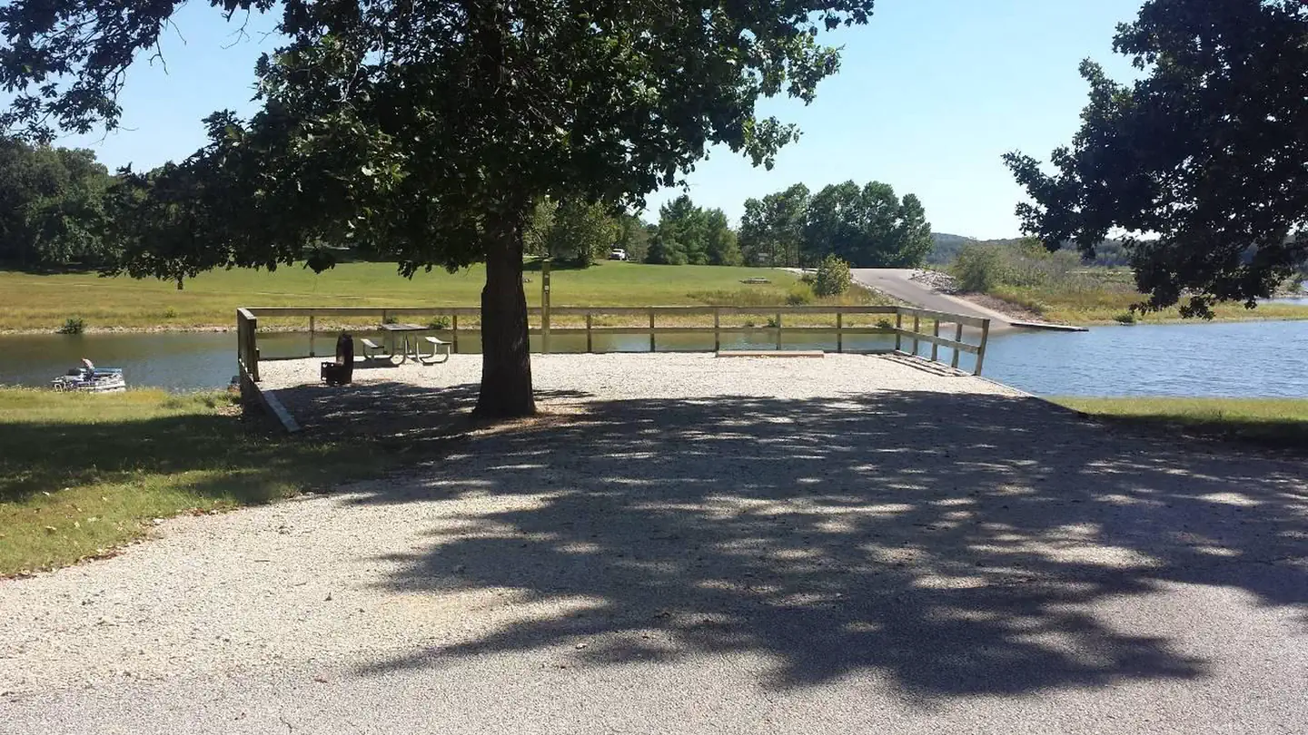 OSAGE BLUFF photo 3