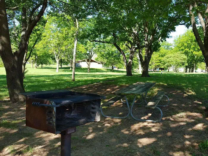 Outlet Park (Tuttle Creek Lake) photo 4
