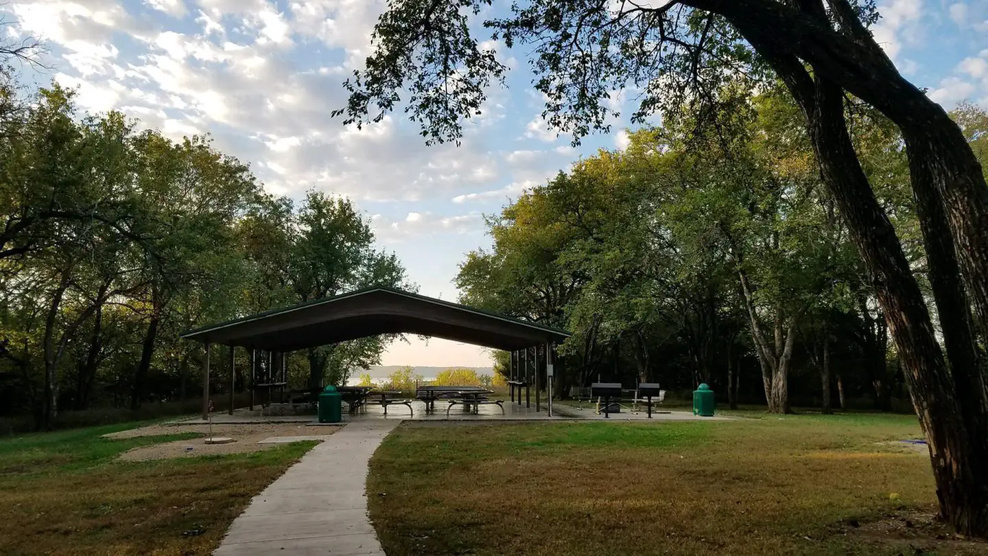 OVERLOOK PARK photo 4