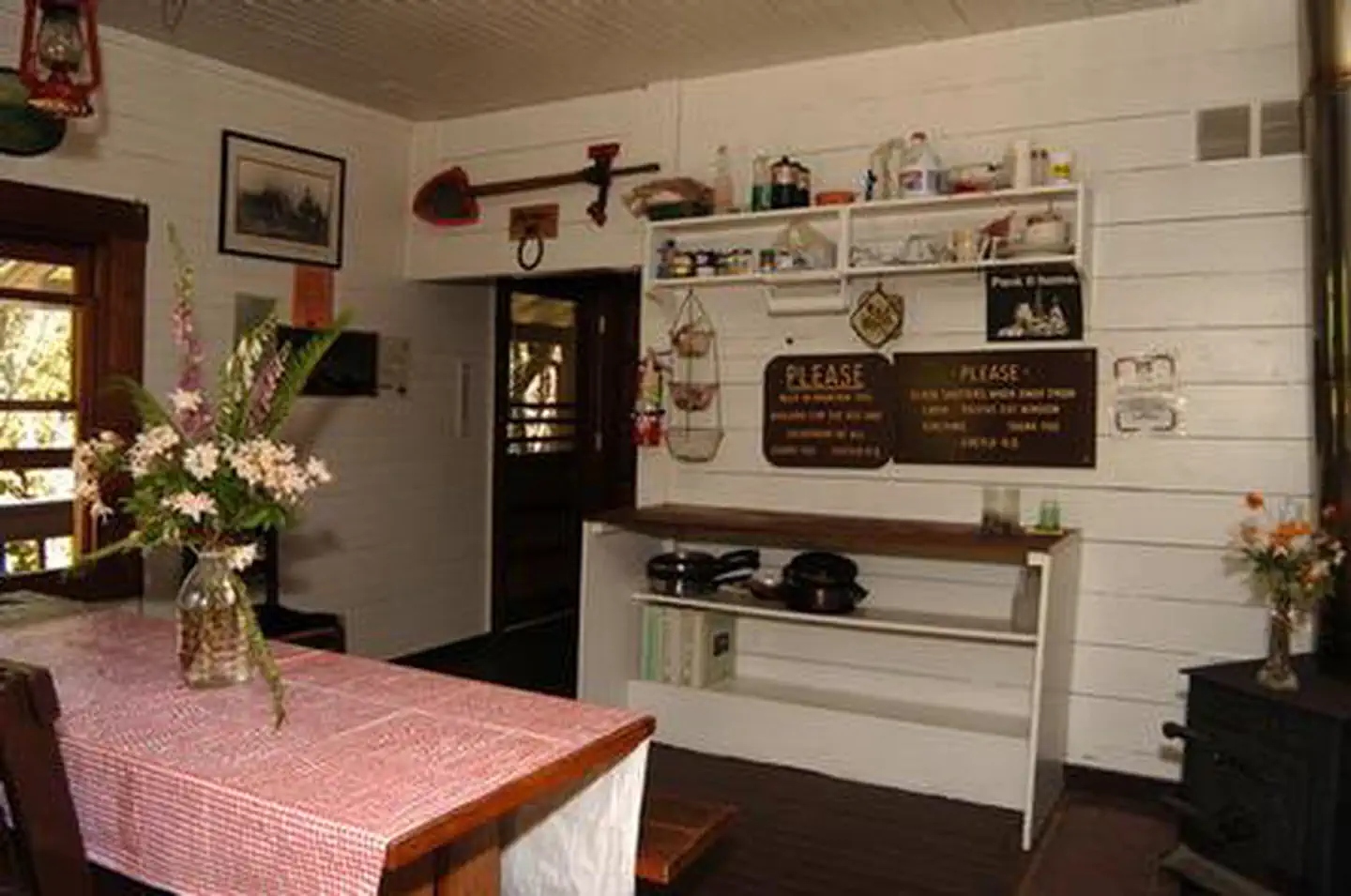 PACKERS CABIN photo 2