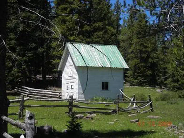 PARADISE GUARD STATION photo 2