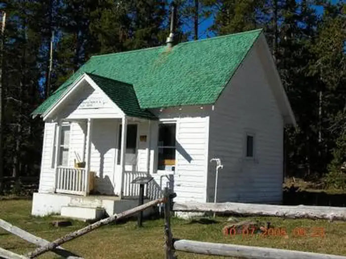 PARADISE GUARD STATION photo 5