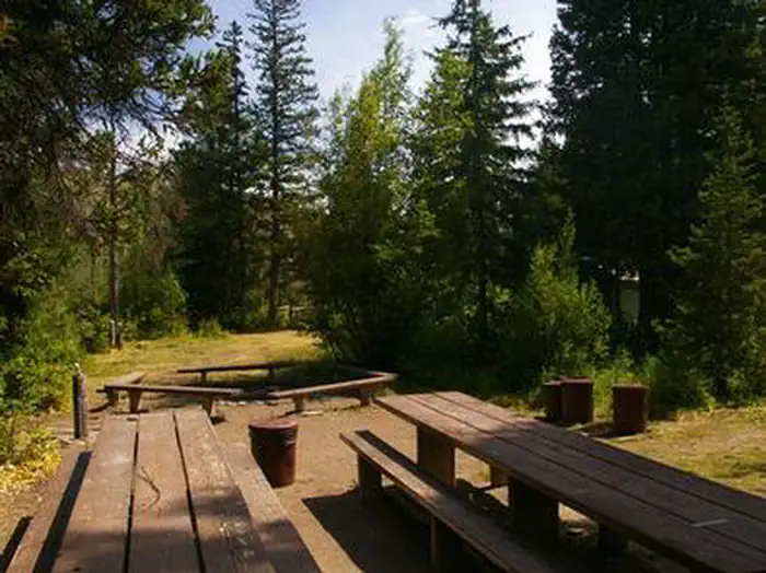 PARIS SPRINGS CAMPGROUND photo 2