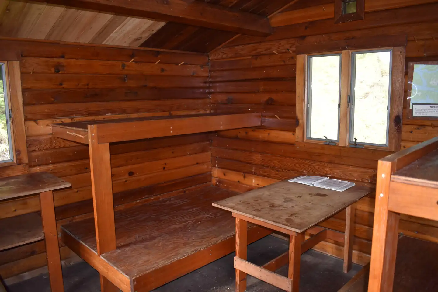PLENTY CUTTHROAT CABIN photo 4