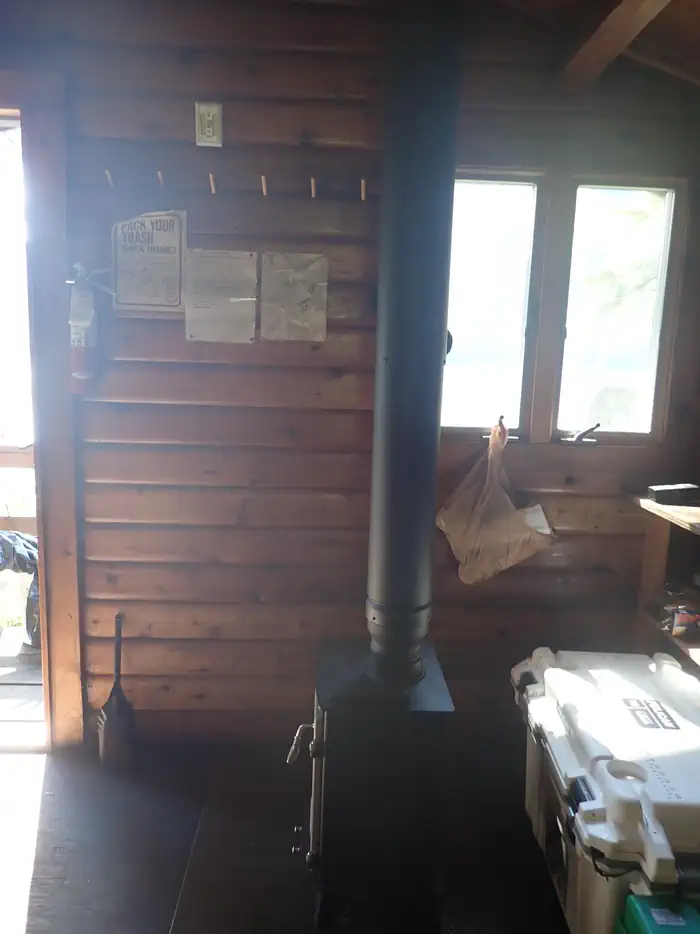 PLENTY CUTTHROAT CABIN photo 5