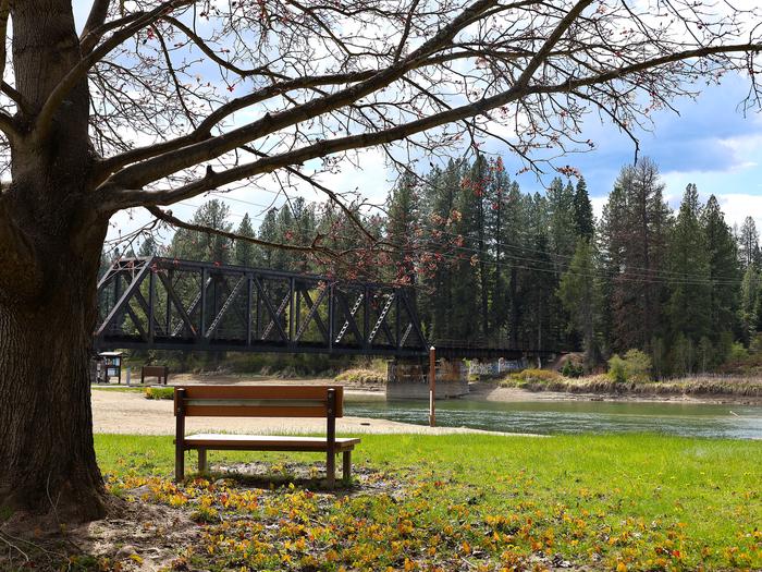 PRIEST RIVER photo 3