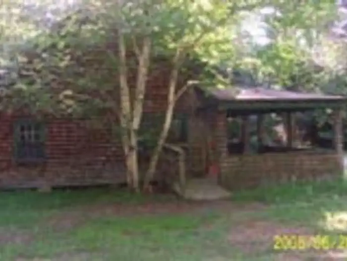RADEKE CABIN photo 2