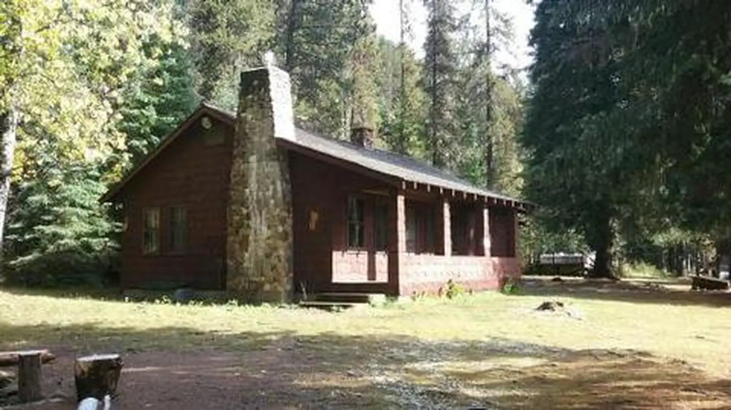 RED IVES CABIN photo 4