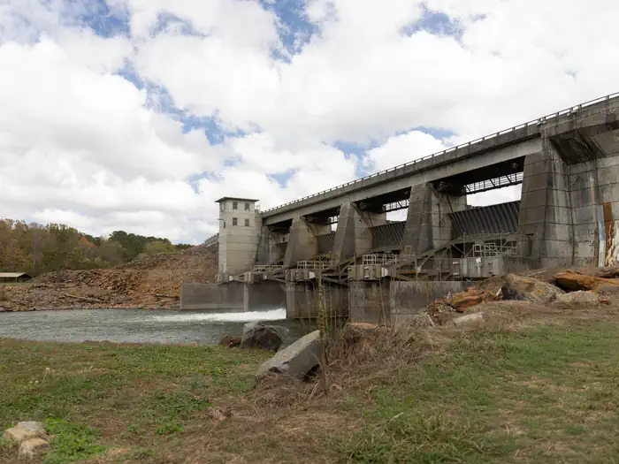 REREG DAM DAY USE AREA SHELTER photo 5