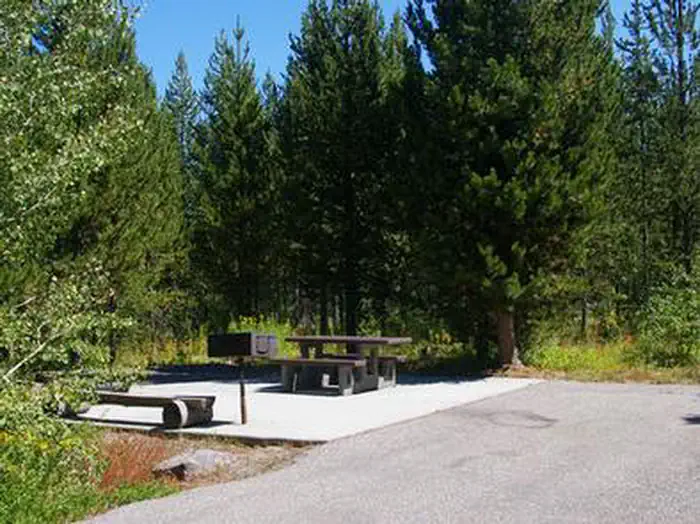 RIVERSIDE (ID - TARGHEE) photo 2