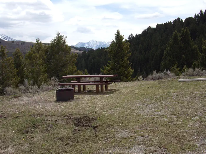 Riverview Campground photo 3