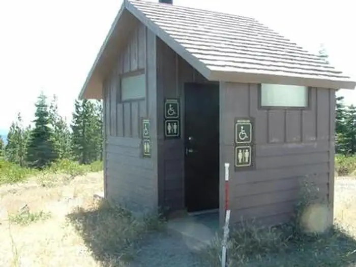 ROBBS HUT photo 2