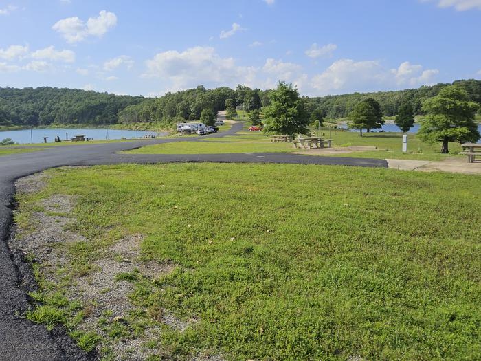 ROBINSON POINT photo 2