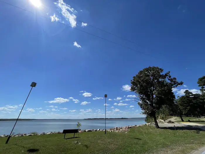 ROCKY POINT(WRIGHT PATMAN DAM) photo 2