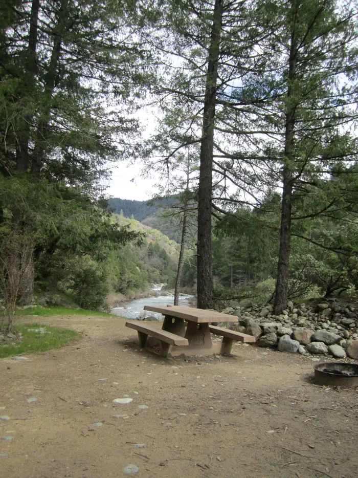 ROCKY REST photo 3