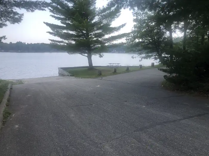 ROUND LAKE photo