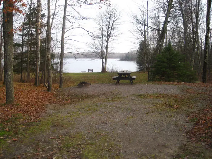 SAILOR LAKE photo 3
