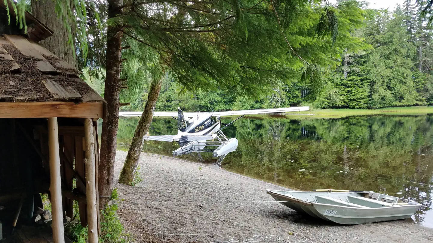 SALMON LAKE CABIN THORNE BAY photo 4