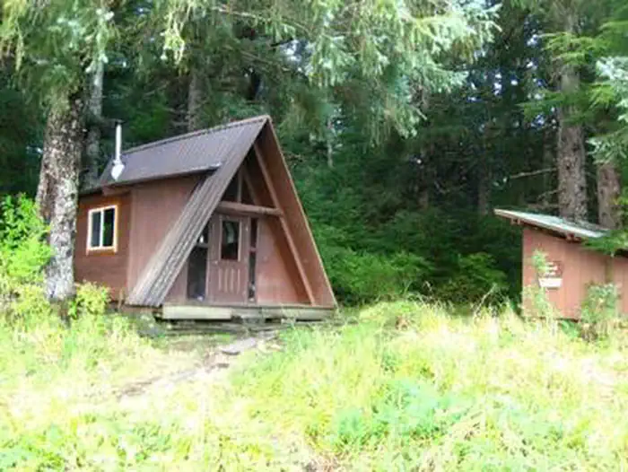 SALT CHUCK EAST CABIN photo 2