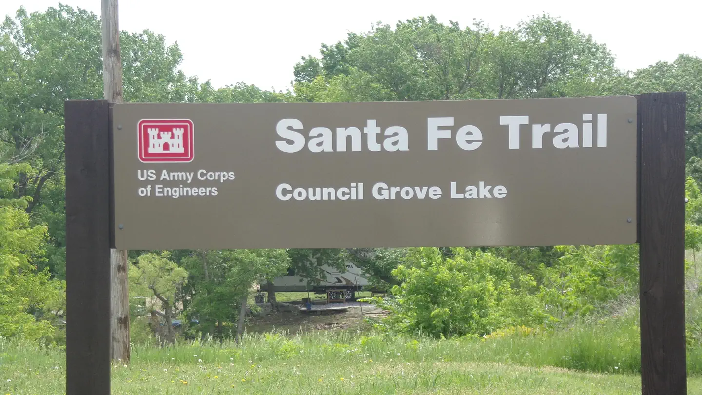 SANTA FE TRAIL photo